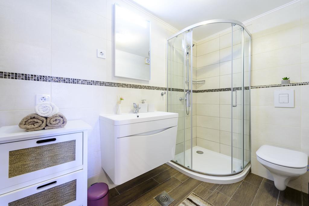 Apartment Mistral - Cosy Apartment With Sea View モルナット エクステリア 写真